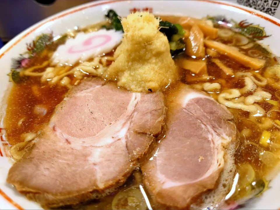 【4/27までの1日30食限定】
【食べログ百名店 ラーメン TOKYO 2019~2024 選出店】
煮干そば 流。 
生姜煮干そば『潤目』(1,200円)
＋辛口 (卸し生姜、100円)
@十条1分 
(赤羽から徒歩28分) 
25108
〈醤55塩19噌󠄀11タ4昆6出5F6冷2〉|大脇さん