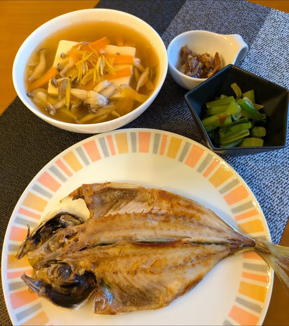 ☆アジの開き　☆和風あんかけ豆腐　☆飛騨牛のしぐれ煮　☆野沢菜漬|chikakoさん