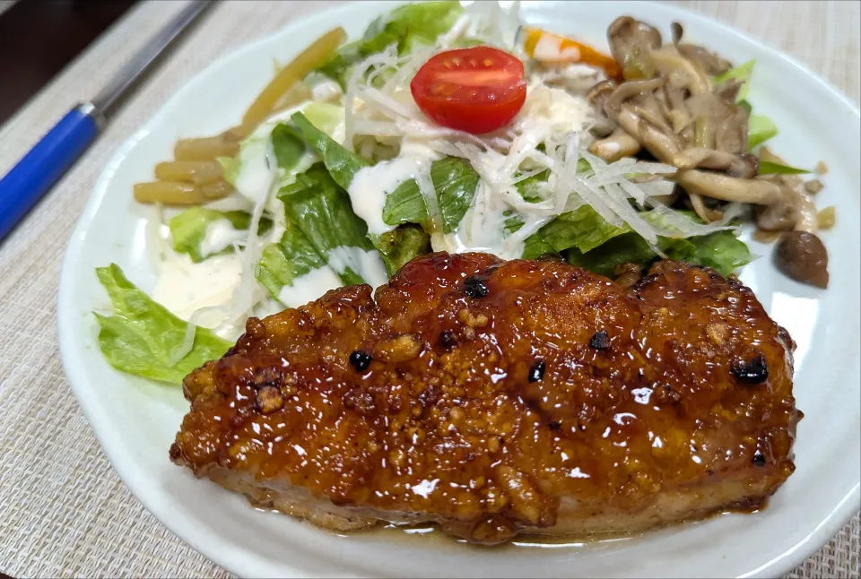 鶏肉のガーリックペッパー照り焼き|Aya☺︎さん