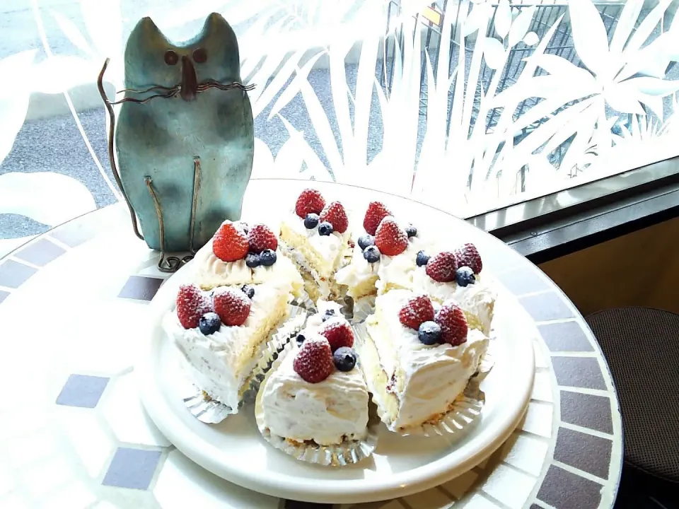 苺🍓＆ブルーベリー🫐ケーキ|さちえさん