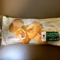 ファミリーマート ベーコンチーズエピ（ブラックペッパー）|ばーさんさん