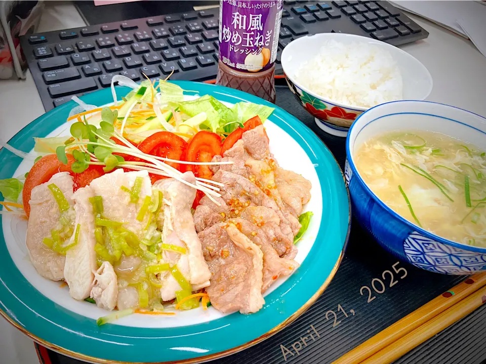menu▶︎鶏肉とカルビのサラダボウル𓌉🥗𓇋|Tsuu_chan‪ ·͜·♡‬さん