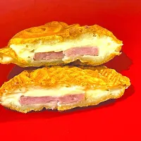 米粉たい焼きハムチーズ|米粉たい焼きわわわさん