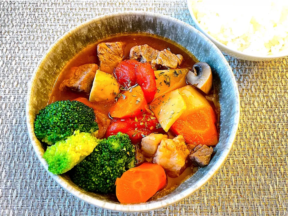 Braised Tomato Beef Soup|ヨシ～ふたりの食卓さん