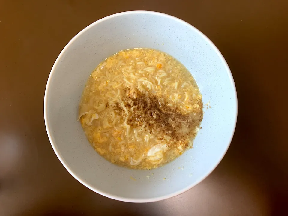 エースコック ワンタンメン(玉子入)|ばーさんさん