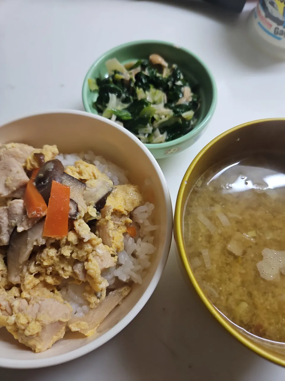 ☆夕飯☆親子丼、味噌汁、なめ茸和え|ｼｮｺﾗさん