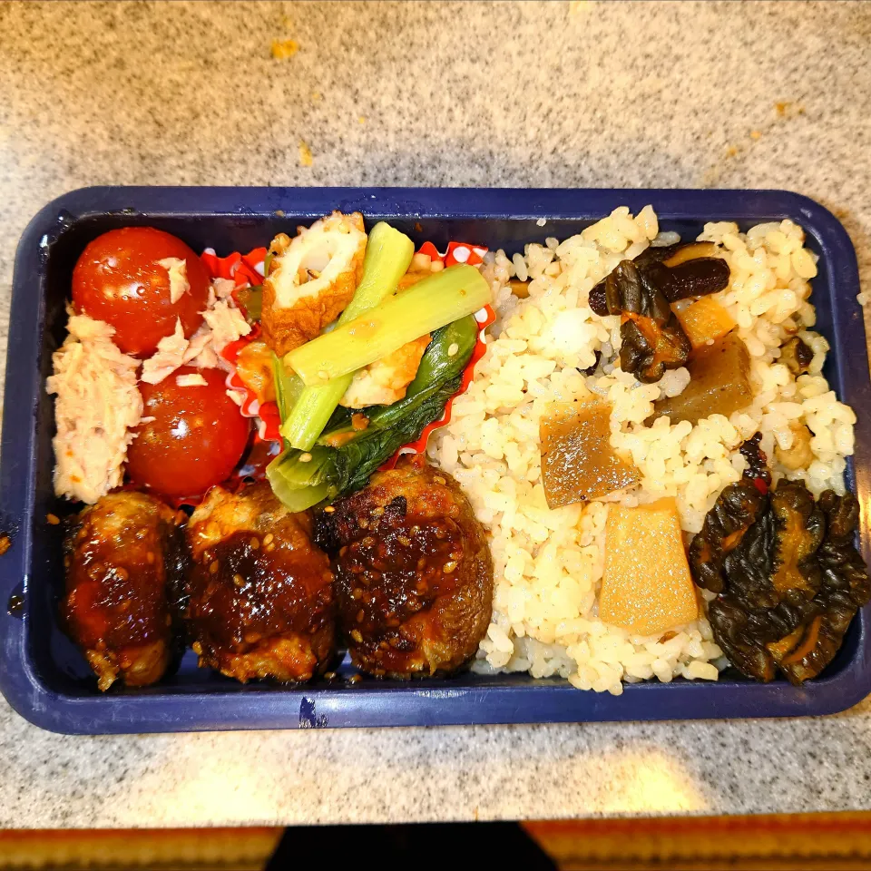 椎茸肉詰め（きくらげ入り）、筍ご飯、小松菜竹輪梅ゴマ和え、ツナトマトトリュフ塩和え弁当4/23|まりっぺ2025さん