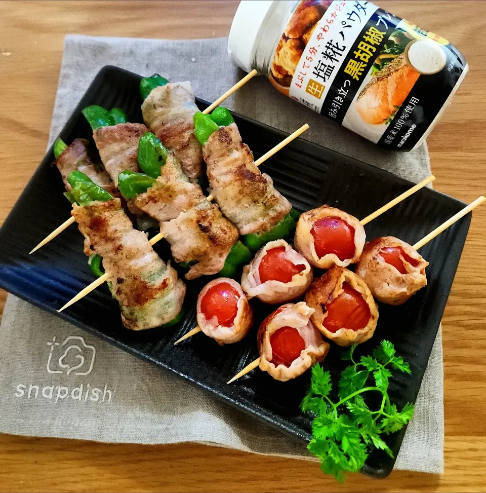 塩胡椒パウダー黒胡椒ブレンドで串焼き|ナオミさん