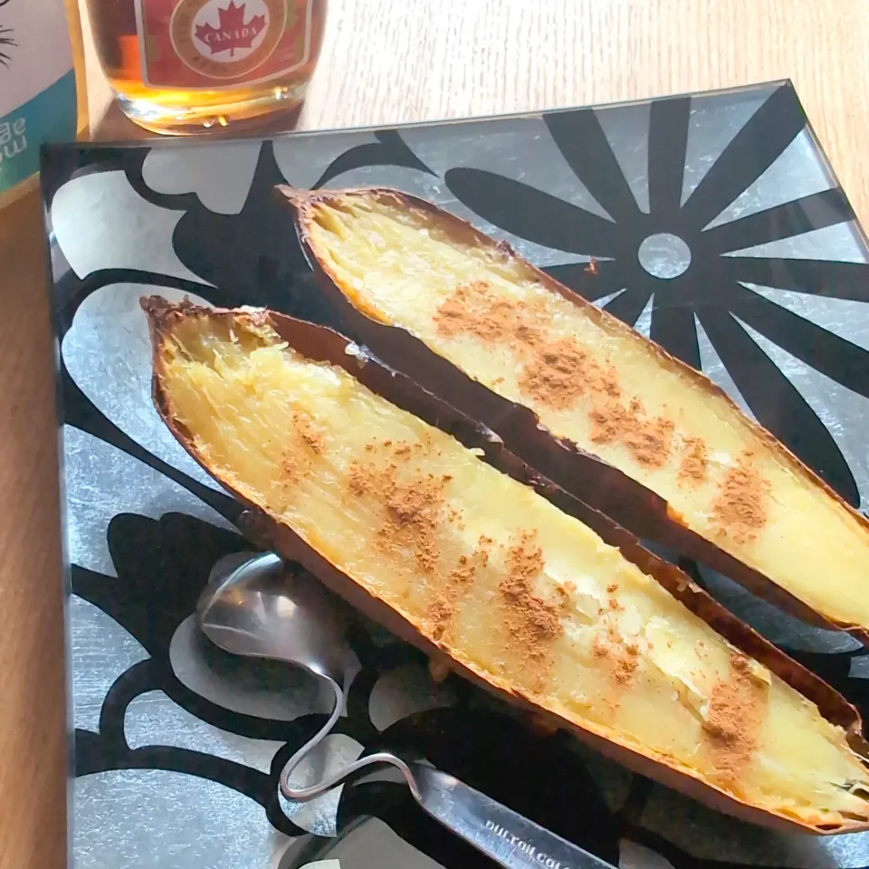 さくたえさんの料理 しっとり😍焼き芋🍠にシナモンと蜂蜜|チョコさん