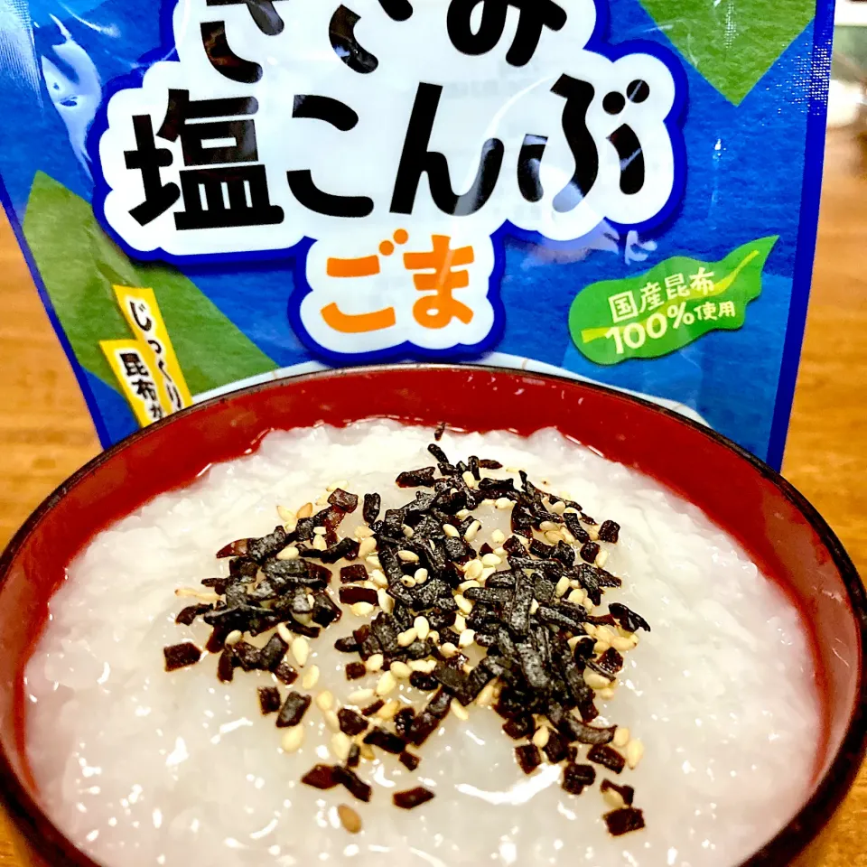 刻み塩昆布でお粥🍀|まいりさん