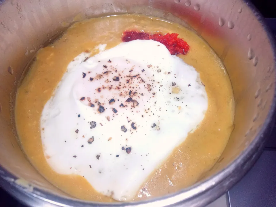 目玉焼き乗せ野菜ポタージュ甘口カレーライス|darkbaronさん