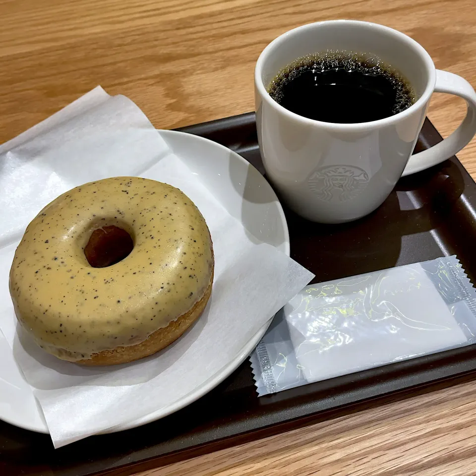 アールグレイミルククリームドーナツ
ドリップコーヒー|T. Wonderさん