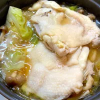 キャベツと鶏肉の煮込み　無水鍋◡̈♥︎|ぽんぽこさん