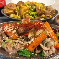 豚バラ炒め。豚肩とポテト春キャベツのケチャップソテー|ゆっちこさん
