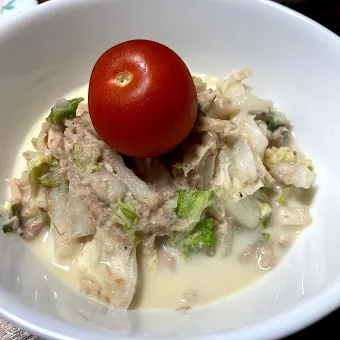 Snapdishの人気料理写真:鯖缶サラダ