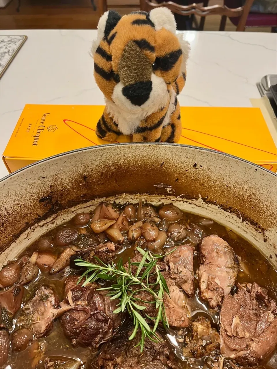 2025/4/24   ギリシャ風子羊の蒸し煮　Greek Boneless Lamb Leg (Braised)|19 Boys & 野鳥さん