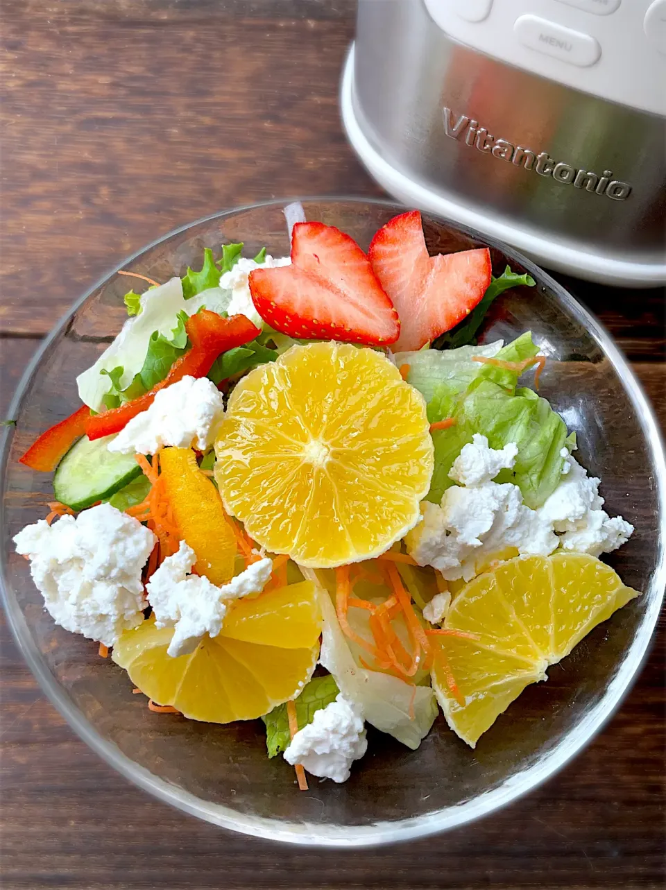 ビタントニオヨーグルトメーカーde作ったカッテージチーズでサラダ🥗|9421beruさん