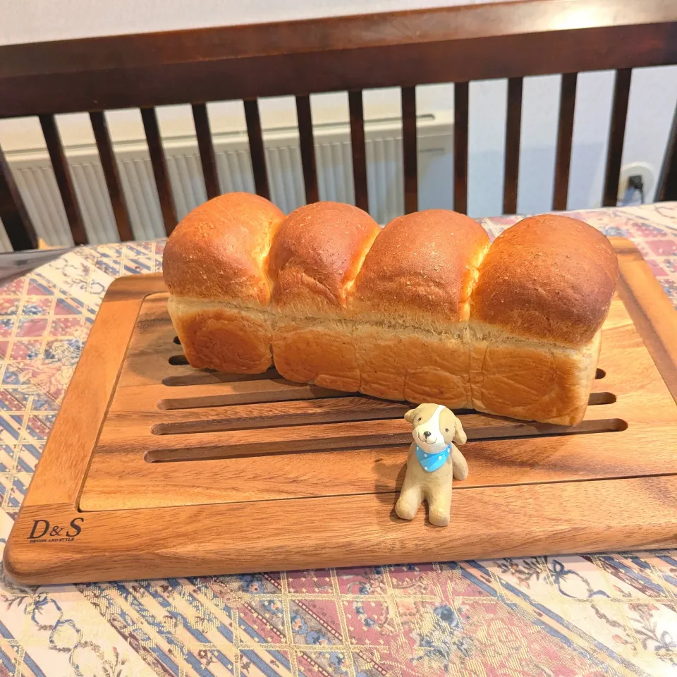 全粒粉ブリオッシュ🍞|naonaomimichanさん