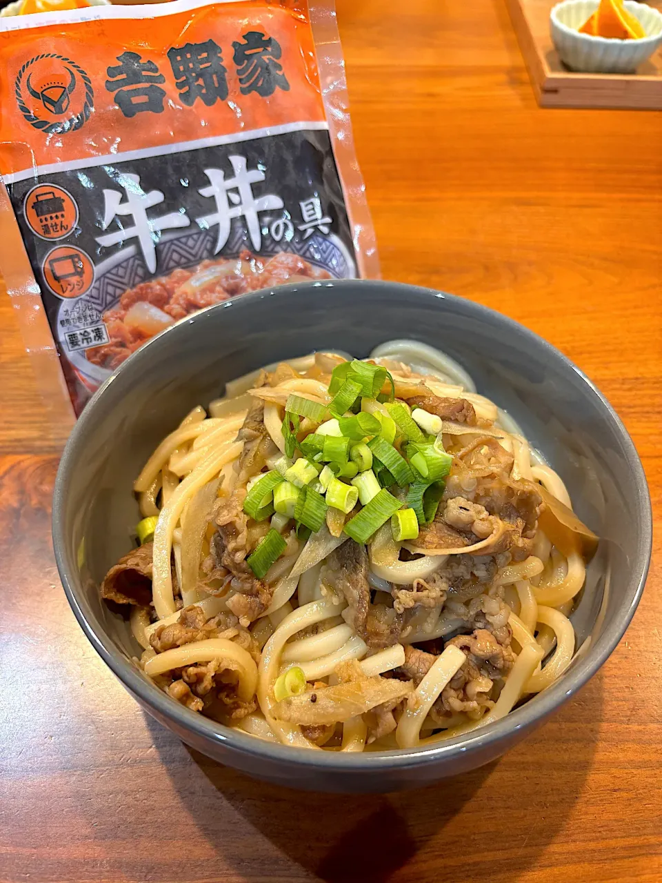 冷凍牛丼の具とごぼうで牛すきうどん|cocomikaさん