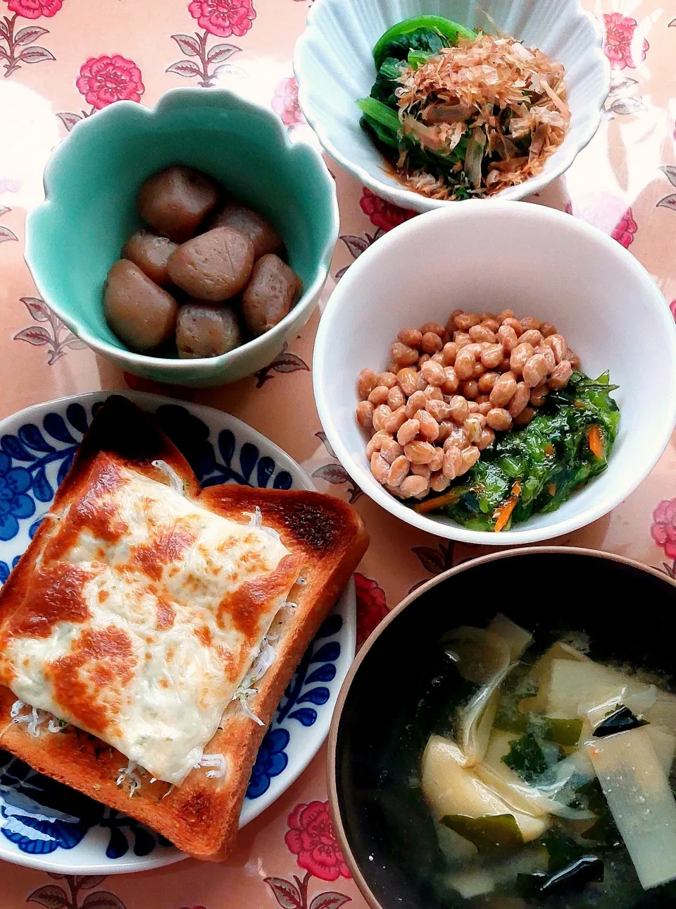 しらすトーストとたけのこのお味噌汁|きつねさん