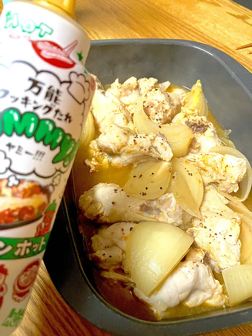 コリアンホットで手羽元煮込み|ARIGOさん