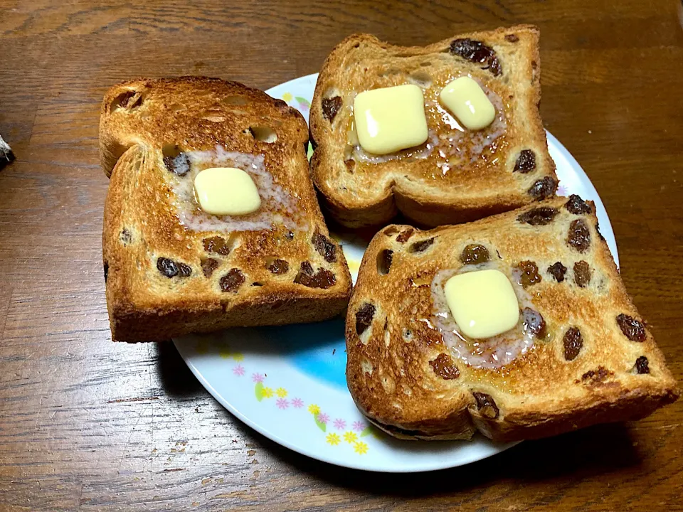 ぶどうパン|はっちぃさん