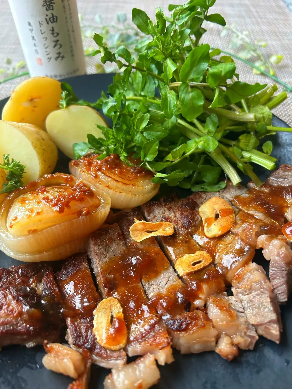 ステーキ🥩|まなまな♡さん