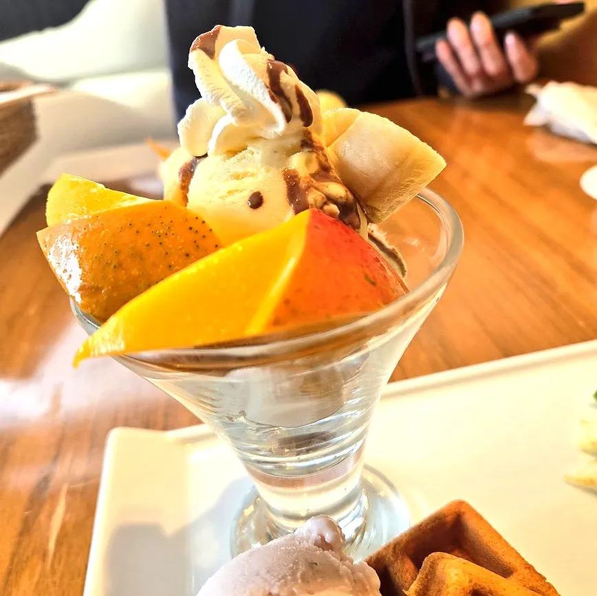 マンゴーとバナナのパフェ|しあるさん