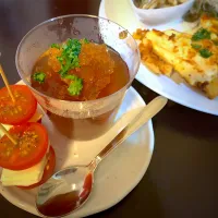 トマトのピンチョス、オニオンスープのゼリー|アクアさん