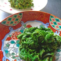 こごみの酢の物と胡麻あえ