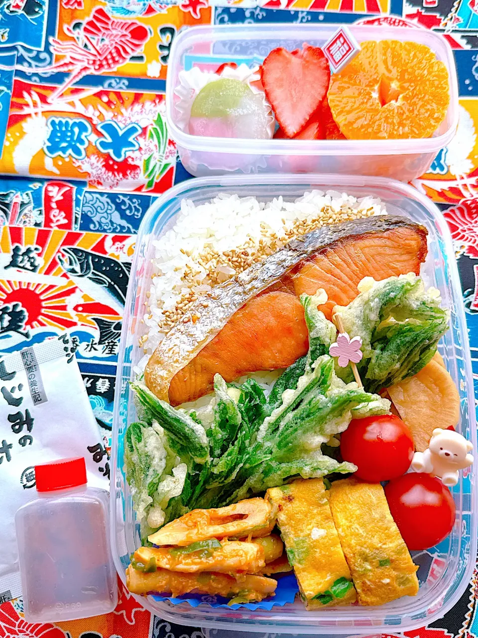 2025/04/27 山菜天ぷらと塩鮭のお弁当|Blueberry🫐さん