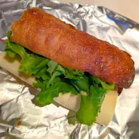 ボローニャハムとエダムチーズのサンドｚ😋|metroさん