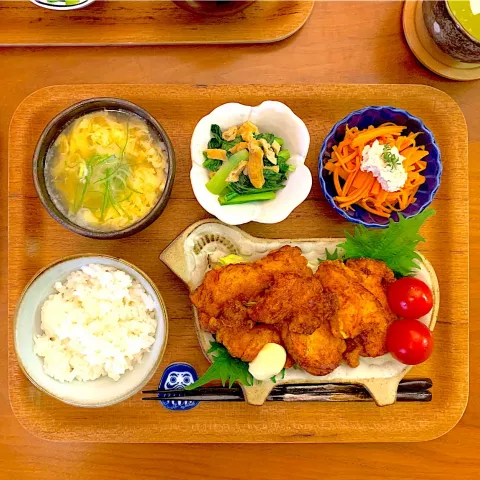 「キャステロ ホイップクリームチーズ ペッパー」を使ってみたSnapdishの料理・レシピ写真:鶏むね肉の柔らか唐揚げのおぼんごはん