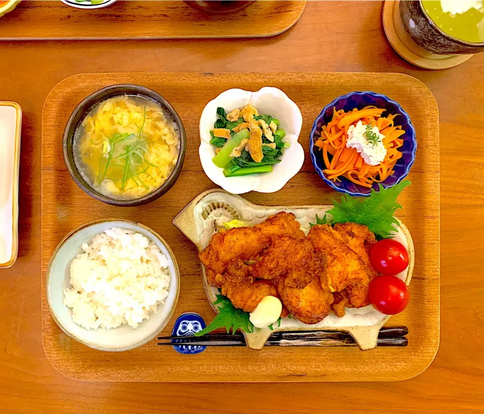 鶏むね肉の柔らか唐揚げのおぼんごはん|すずさん