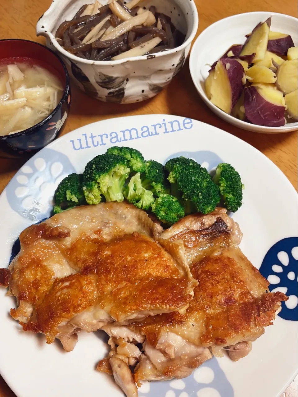 ＊チキンステーキ♪さつまいものレモン煮🍠🍋＊|ultramarineさん