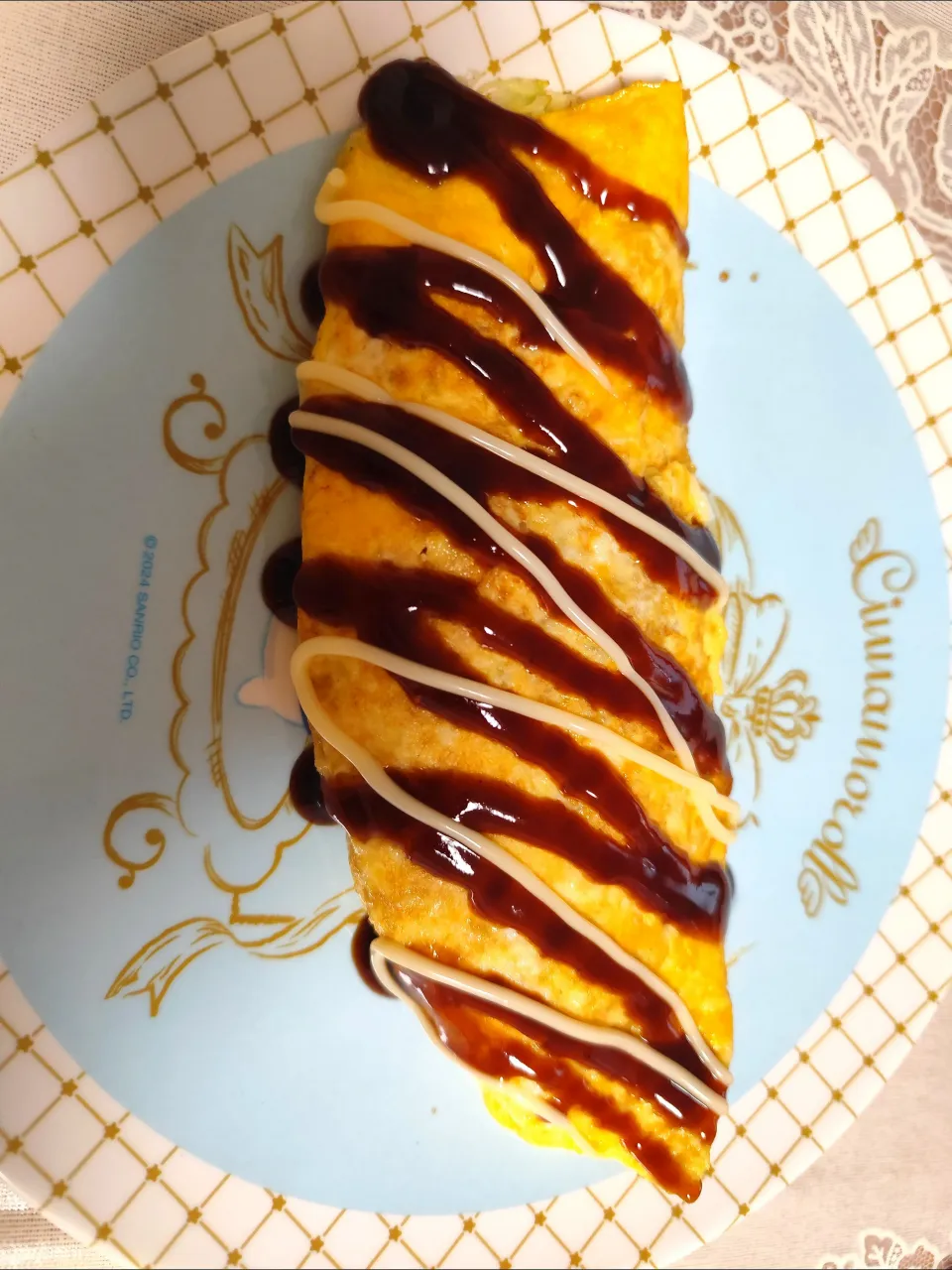 新玉ねぎとキャベツとろけるスライスチーズ入りオムレツ(お好みソースマヨ)|m.rafuさん