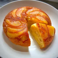 ランチに、タルトタタン風アップルケーキを頂きました🍎😋👍✨|ギムレットさん
