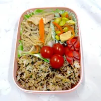 混ぜ込み昆布ご飯と肉もやし炒め弁当|ゆっきーさん