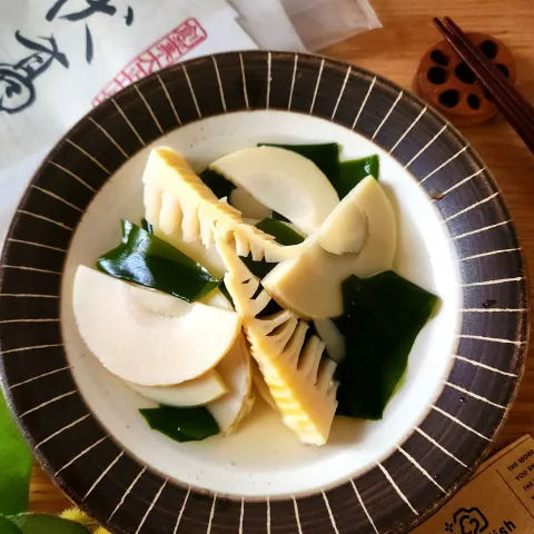 「伏髙監修 だしパック」を使ってみたSnapdishの料理・レシピ写真:伏髙監修 だしパックで今が旬の筍を煮ました💕