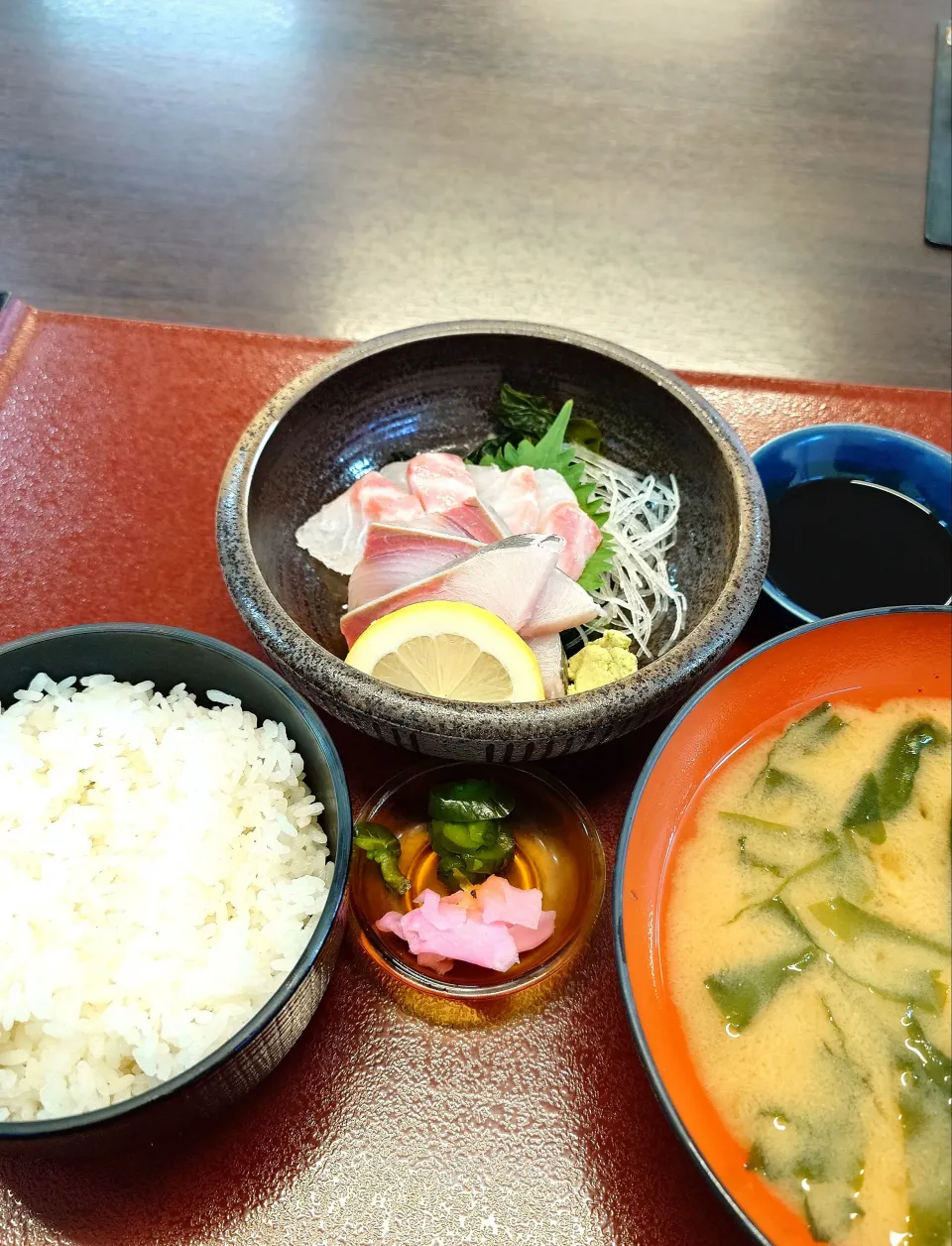 鳴門・とれたて食堂のすだちぶり刺身定食|すーさん