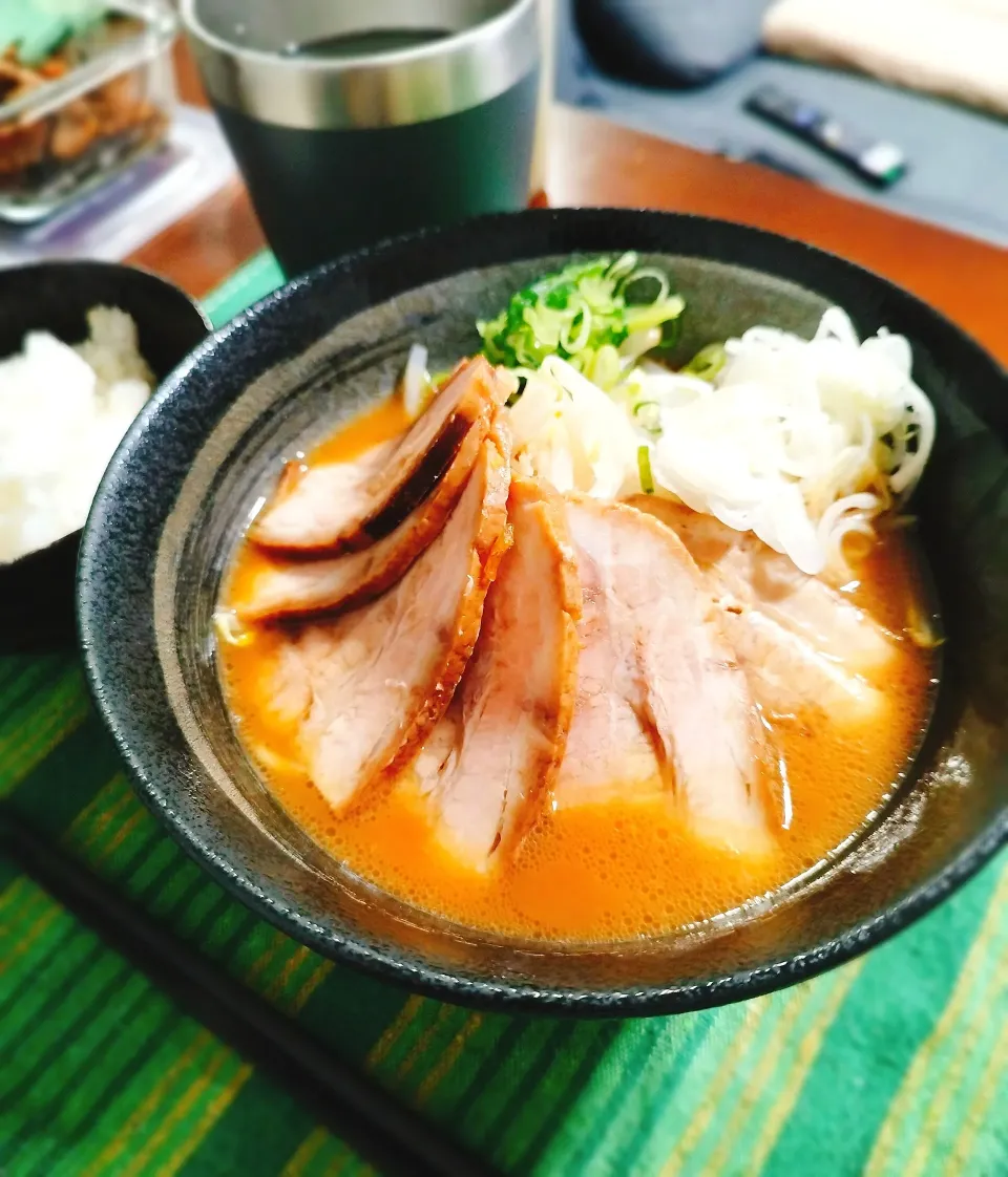 豚バラチャーシューたっぷりラーメン|マイキーさん