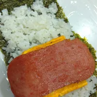 スパム握り、巻く直前！|リョンさん