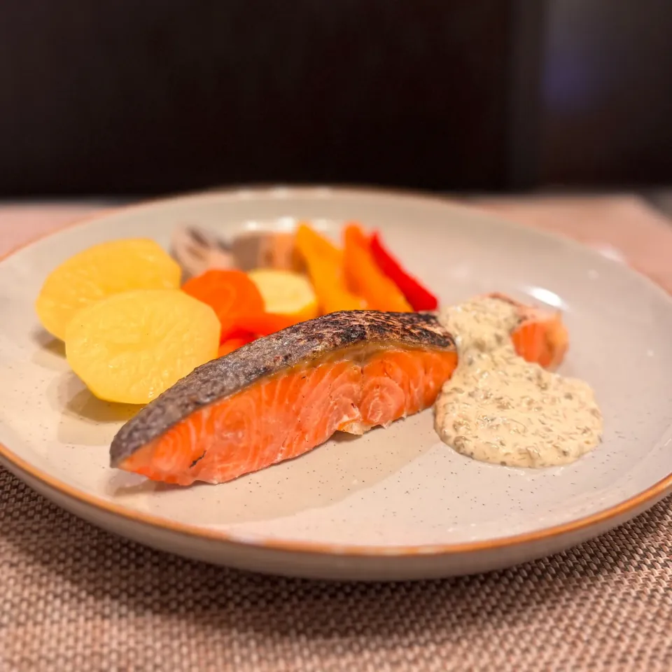 鮭と野菜のオーブン焼き　ケーパー＆ディルレリッシュのせ|tay___75さん