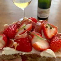 苺のオープンサンド🍓|acoさん