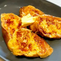 ランチに、ふわふわフレンチトーストを頂きました😋👍🎵|ギムレットさん
