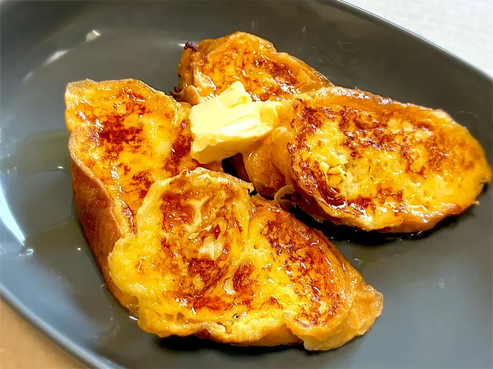 ランチに、ふわふわフレンチトーストを頂きました😋👍🎵|ギムレットさん