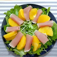 甘夏と生ハムのサラダ