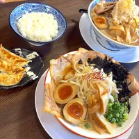 ラーメン|𝕜𝕪𝟙𝟘𝟚𝟘𝟙𝟠さん