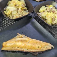ホッケ焼き＆しめじとキャベツのおひたし|テケテケさん