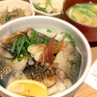 鯖の出しかけ丼|みゃ〜・はつさん